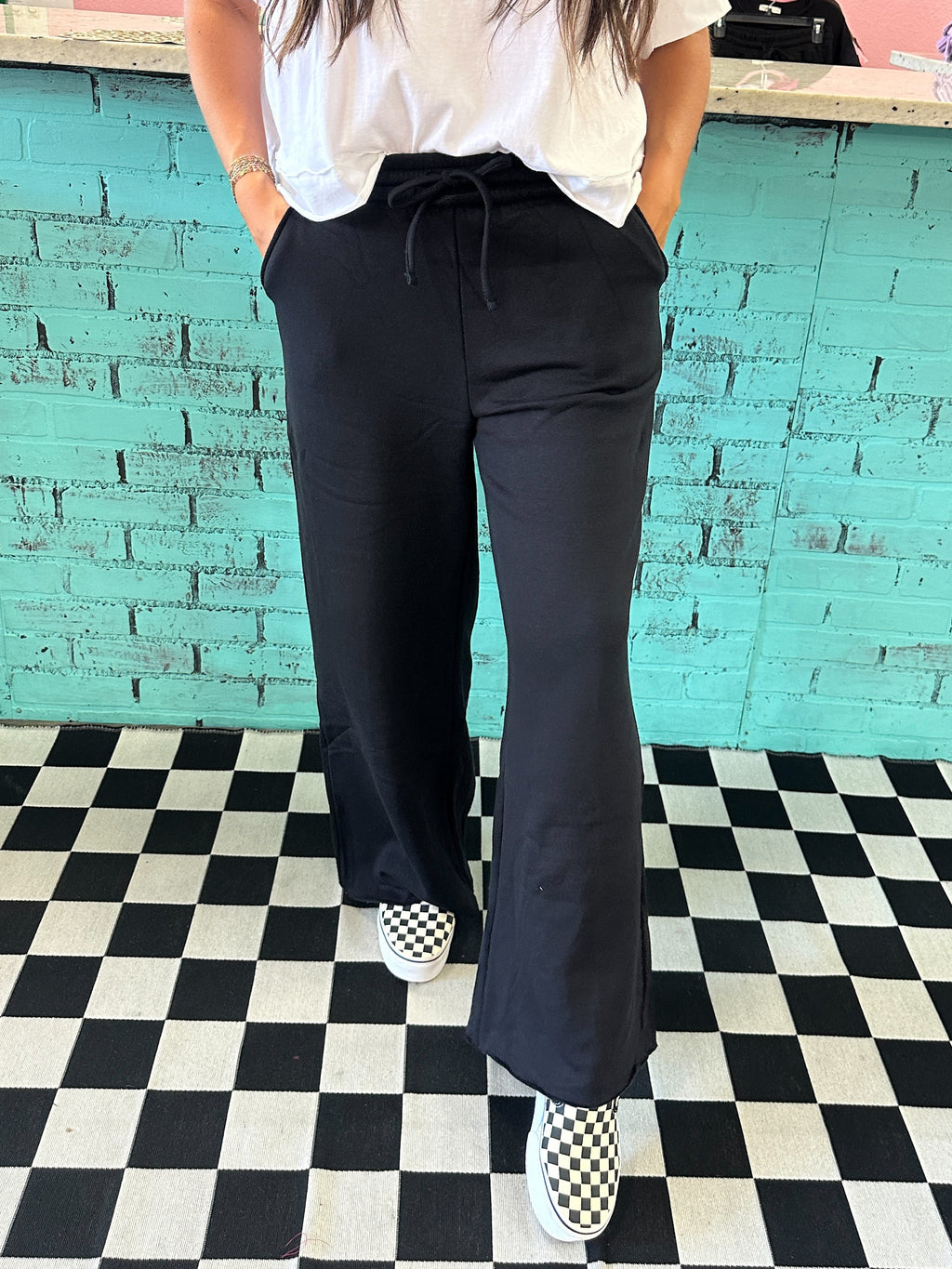 Wide Leg Fleece Sweats- Black