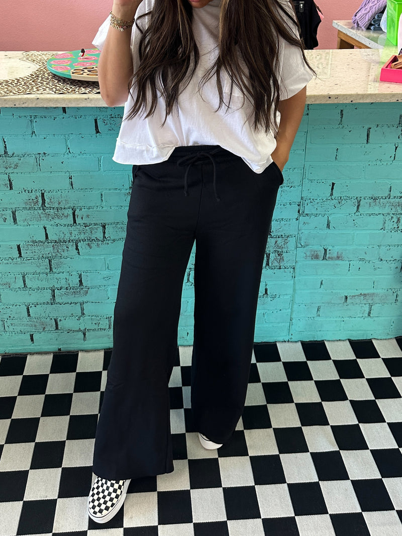 Wide Leg Fleece Sweats- Black