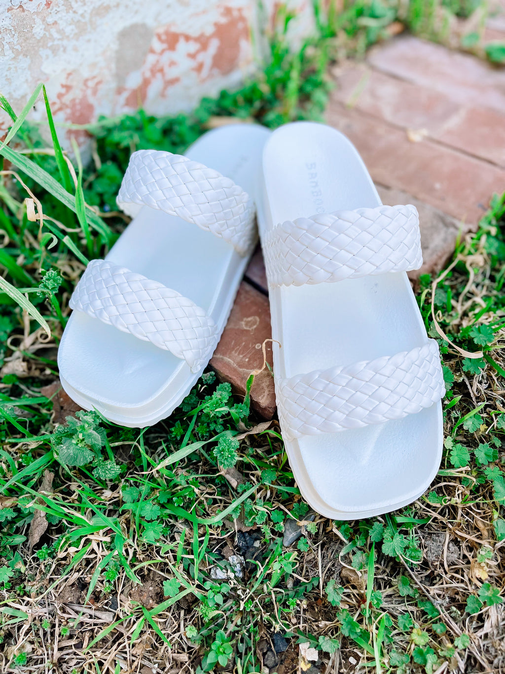 Here For The Party Sandals- WHITE (FINAL SALE)