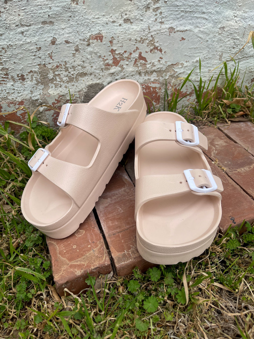 Platform Sunny Dayz Sandals - NUDE