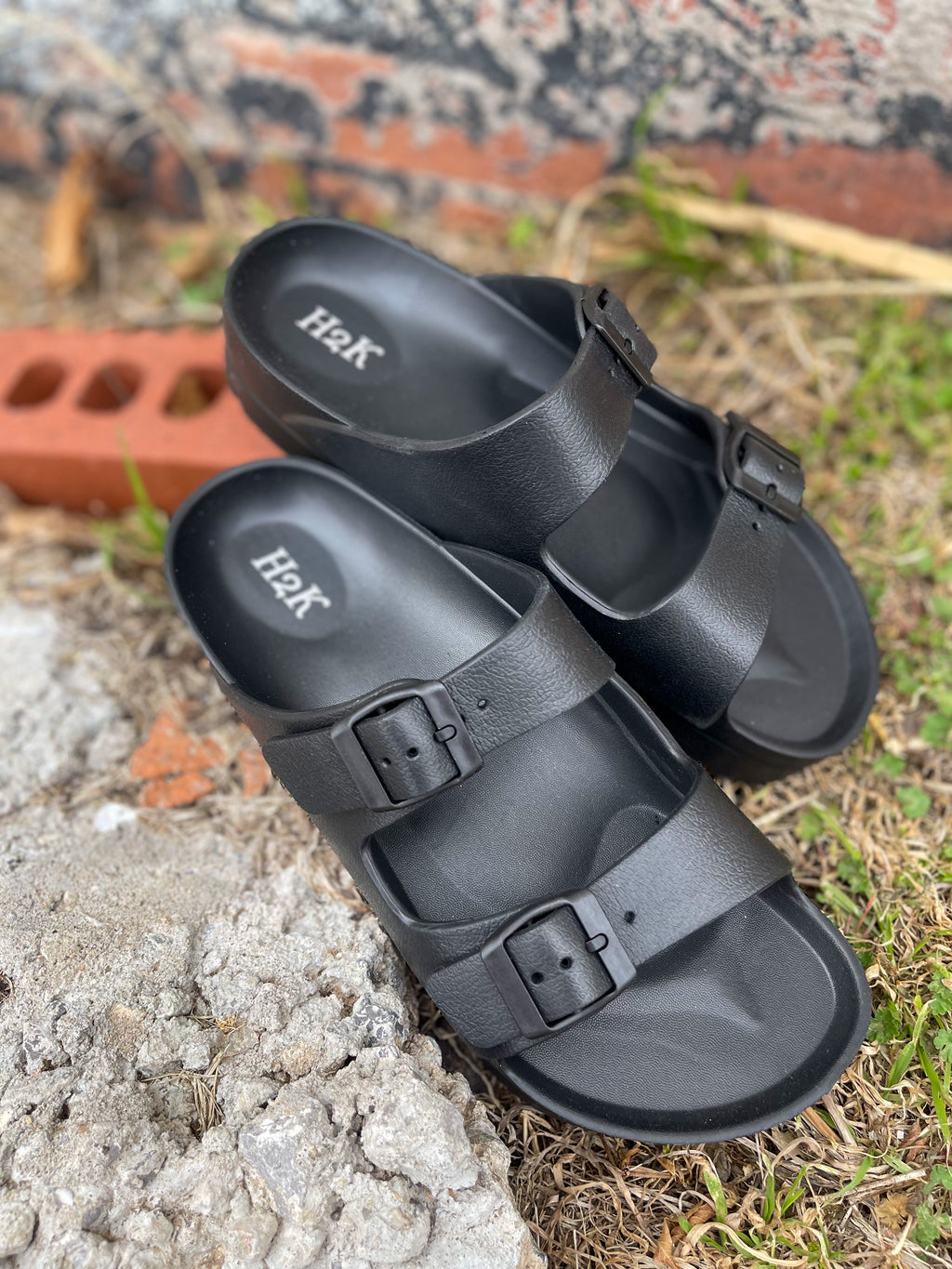 Platform Sunny Dayz Sandals - BLACK